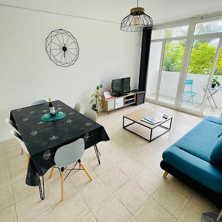 Luminous Apartment With Parking Near The City Center Сенон Экстерьер фото