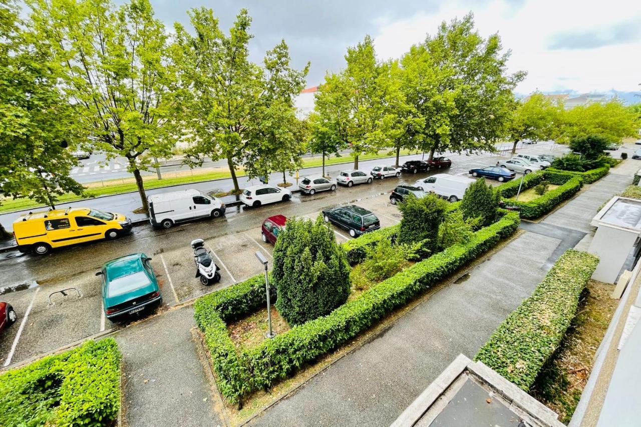 Luminous Apartment With Parking Near The City Center Сенон Экстерьер фото